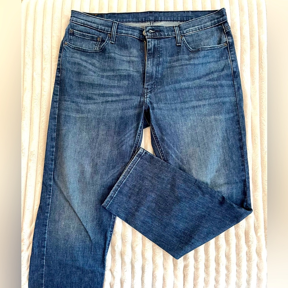 Classic Men’s Levi’s 38”x32” Blue Denim Jeans